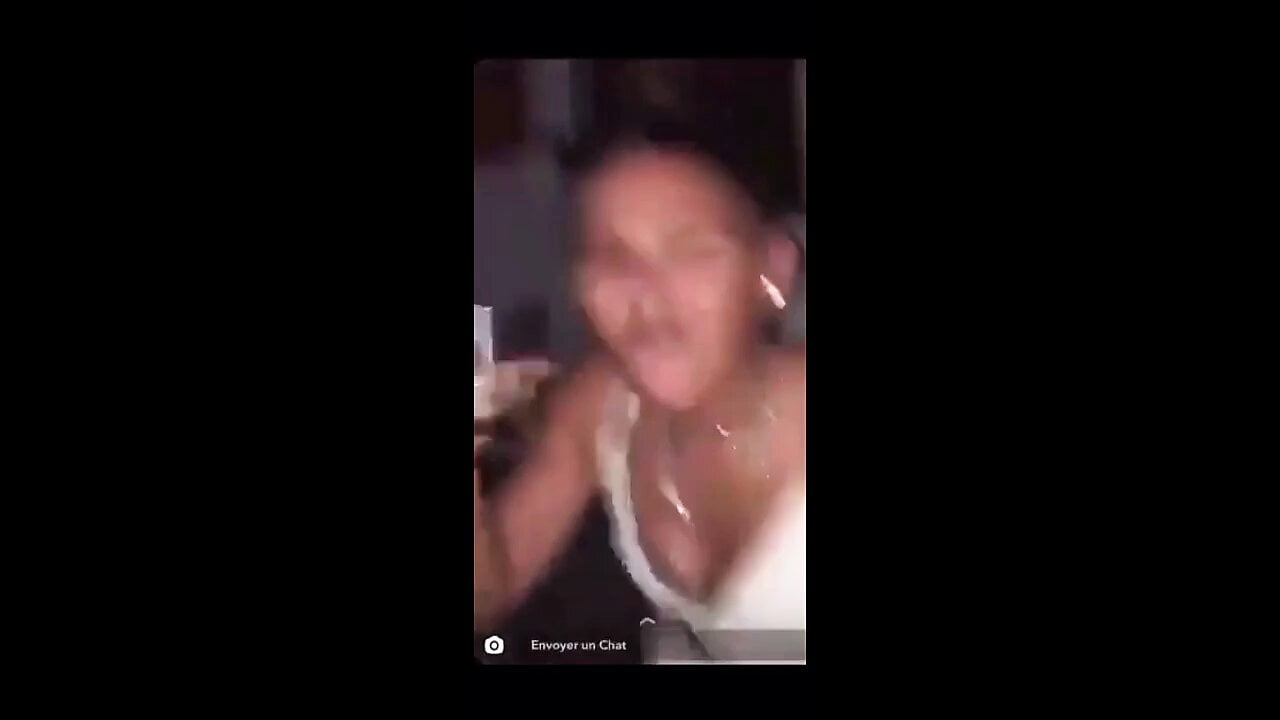 trio beurette sur snap | XBeurette.fr